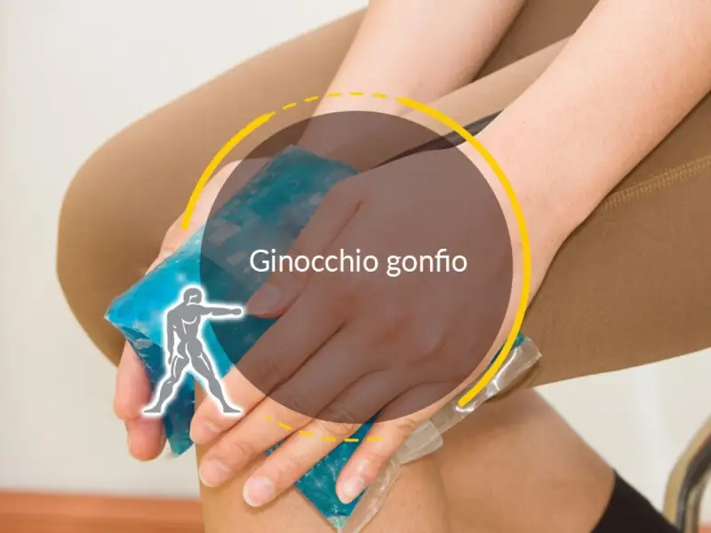 Ghiaccio su un ginocchio gonfio per alleviare il dolore.